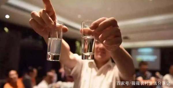 粮食酒的火焰是什么颜色,如何鉴别纯粮食酒酱香图2