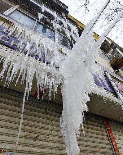 地下水管冻了怎么快速解冻,地埋水管冻了怎么解冻农村自来水漏水图4