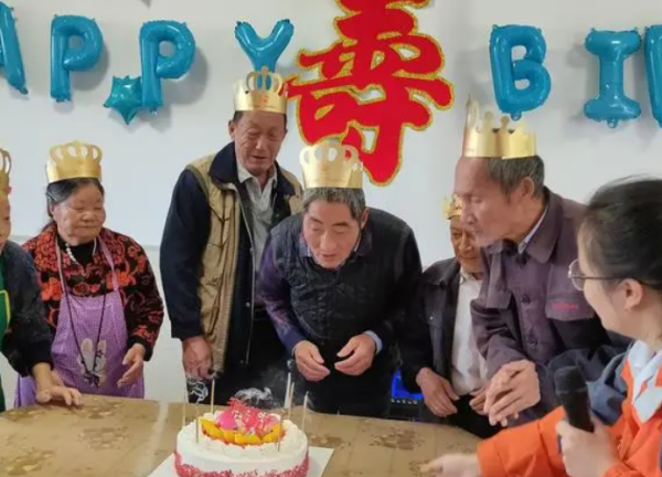 老人生日祝福语,老人生日的祝福语图2