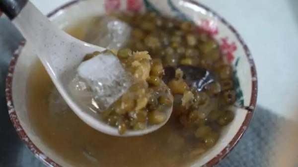 绿豆泡多久才能煮,煮绿豆汤绿豆要泡多久图8