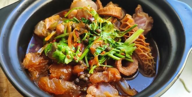 炖牛肉牛杂怎么做,炖牛肉汤的做法及配料窍门图2