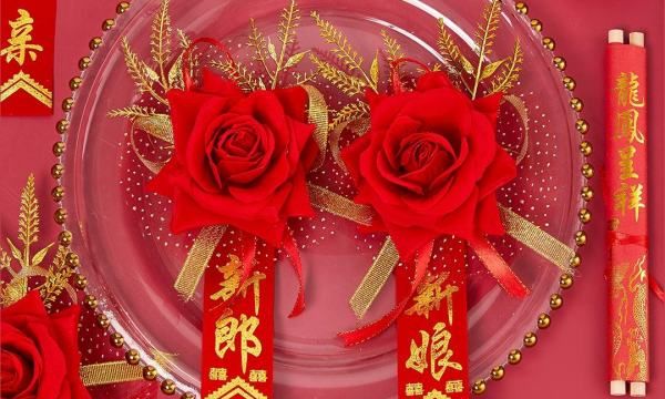 结婚胸花戴哪边,结婚胸花的正确戴法图2