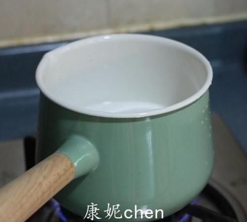 新杯子第一次使用应该怎样除异味,新买的杯子有异味怎么去除异味图6