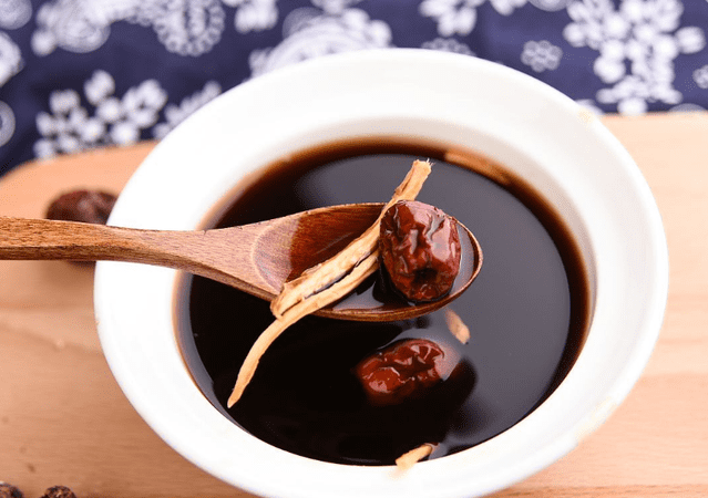 淋雨后姜茶怎么煮,淋雨了喝什么驱寒图3