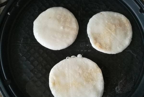 电饼铛做煎饼怎么做,西葫芦煎饼的做法步骤图16