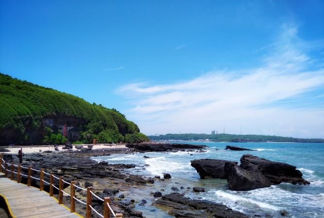 北海涠洲岛上有住宿,去涠洲岛的船票多少钱一张