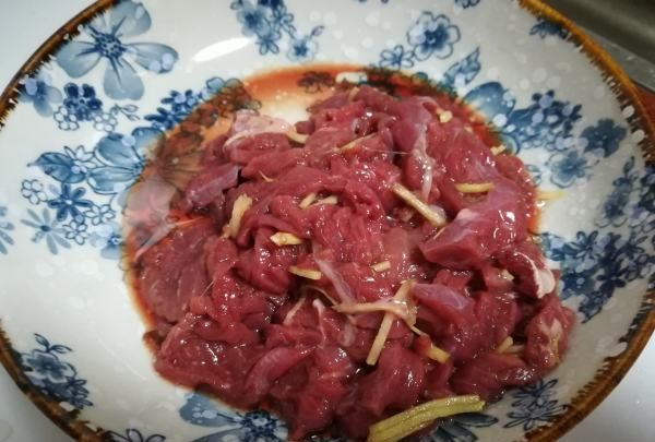 牛肉可以搭什么蔬菜炒,家常炒牛肉和啥菜搭配好吃图2