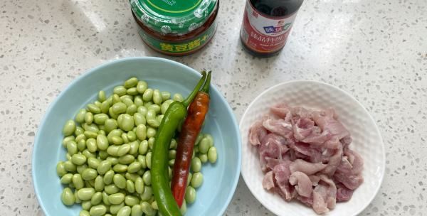 毛豆仁怎么炒好吃,毛豆炒咸菜怎么做好吃窍门图5