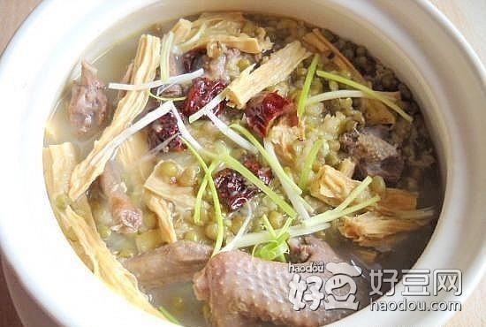 绿豆白鸽汤做法,鸽子绿豆汤的做法与功效与作用图2