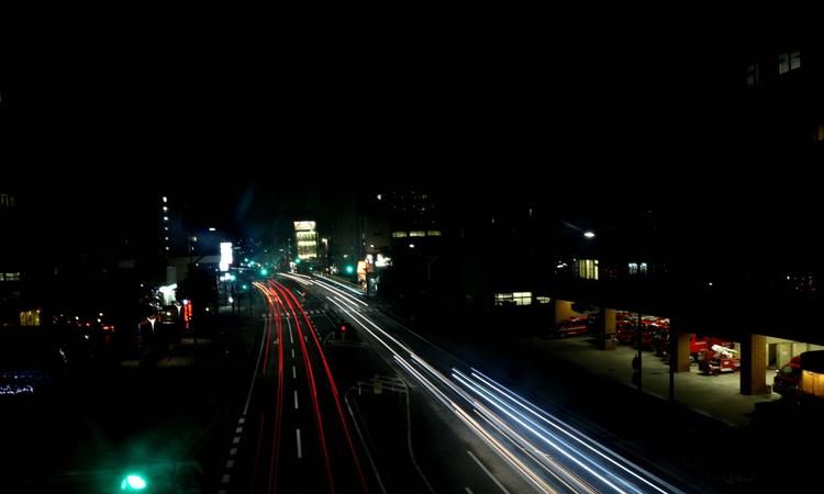 没有三脚架怎么拍夜景,单反没有三脚架怎么拍夜景图6