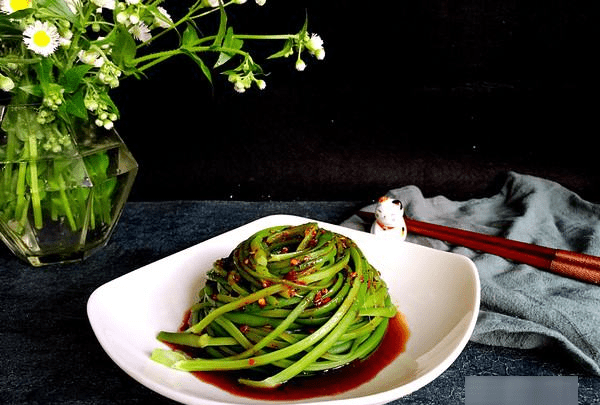 蒜苔需要用水焯一下,蒜苔需要用水焯一下图9