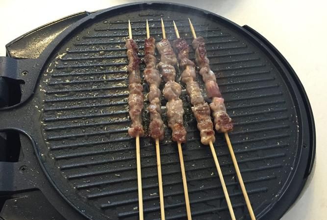 电饼铛能烤羊肉串,电饼铛怎样烤羊肉串最好吃图3