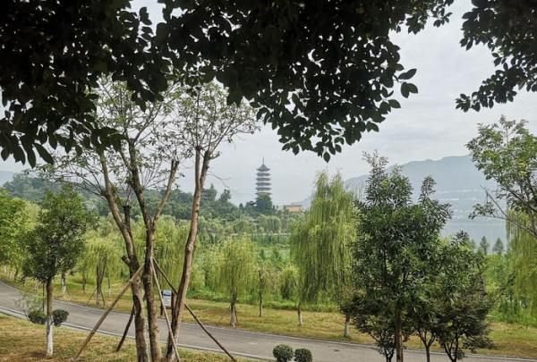 汉丰湖是西湖的几倍,夏季石柱旅游景点介绍大全 夏季石柱旅游景点介绍大全图22