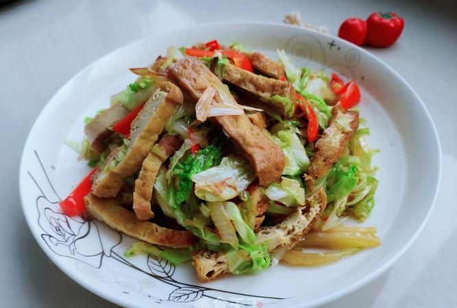 炸豆腐怎么炒好吃,油炸豆腐条怎么炒好吃 家常菜做法图3