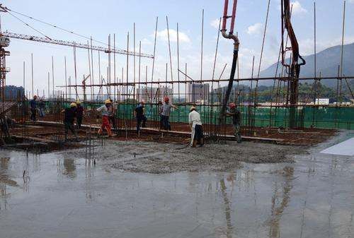 地坑院下大雨怎么办,建筑地基下雨进水怎么办图1