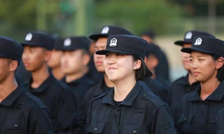 警校女生日常训练什么,中央司法警官学院研究生专业