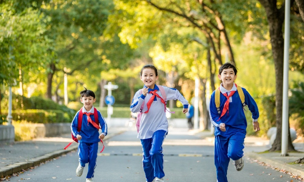 外来务工人员的子女的入学条件,外来务工人员子女怎么上小学2023图1