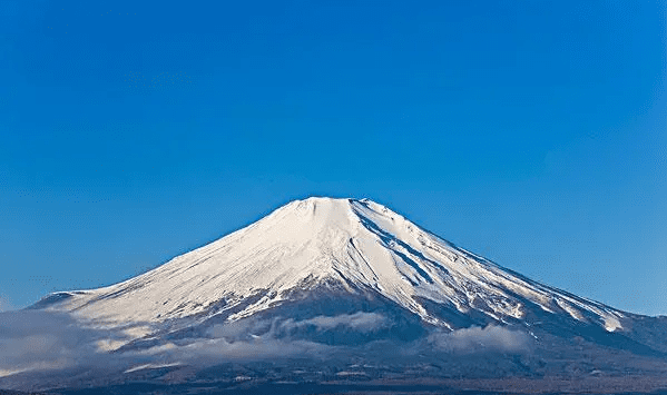 富士山怎么画油画棒,富士山长什么样