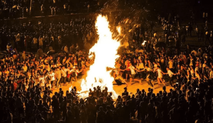 火把节是哪个民族的节日几月几日,火把节是几月几号图3