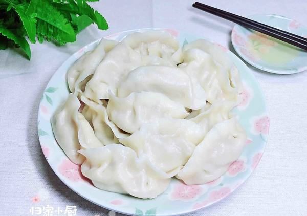 正宗酸菜饺子馅的做法,猪肉酸菜水饺怎么做好吃图18