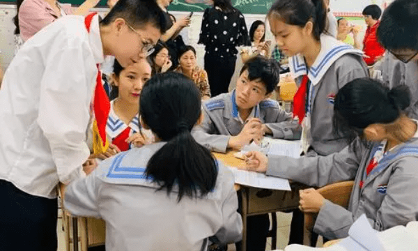 关于同学友好的句子,关于同学之间友情的句子小学图1