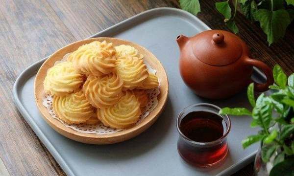 曲奇饼干怎么做才酥脆窍门,自己做鸡蛋饼干的做法步骤图15