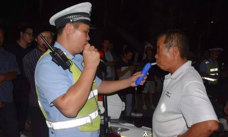 遇交警查酒驾调头跑了会怎么处罚,遇到交警查车逃跑怎么处罚图2