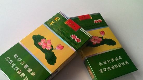 荷花烟有几种系列,00块钱一包的荷花香烟有两种图4