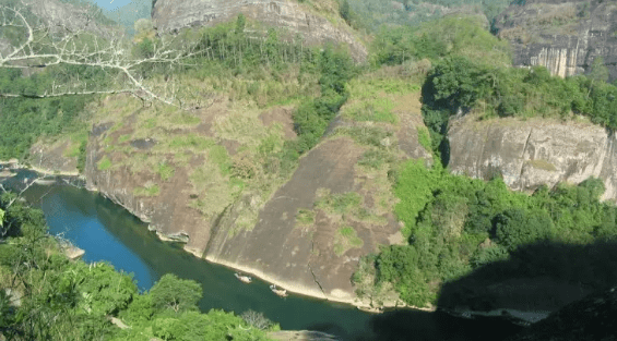 属于丹霞地貌的山有哪些,中国的丹霞地貌一共有几处地方图2