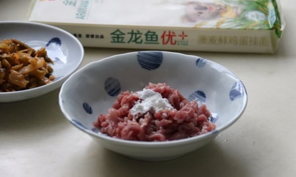 重庆榨菜肉丝面的做法是什么,榨菜肉丝面怎么做法图7